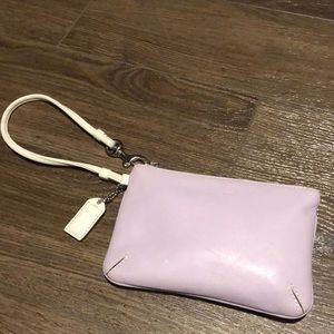 Coach lavender wristlet with white hang tag
